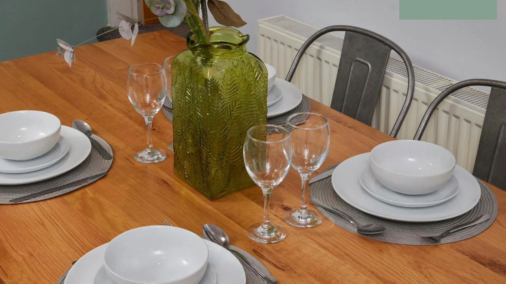 Дом отдыха Big 4Bedroom Bradford House With 6 Beds With Parking By Purestay- 7 Night Min! Великобритания