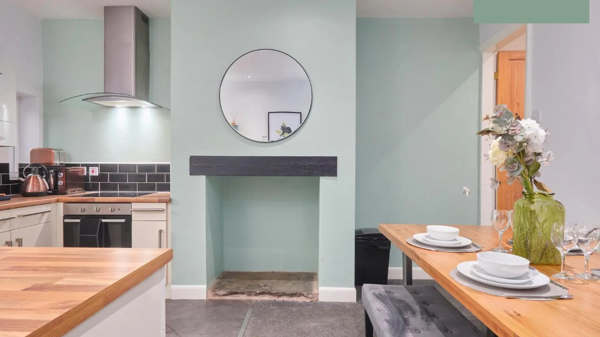 Big 4Bedroom Bradford House With 6 Beds With Parking By Purestay- 7 Night Min! Дом отдыха